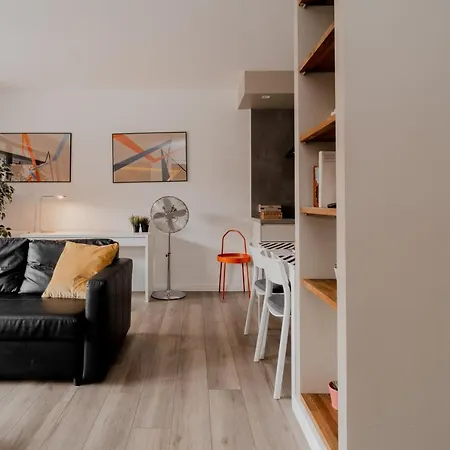 Totu Waterlane Island - Free Parking, Pool, Sauna, Gym *