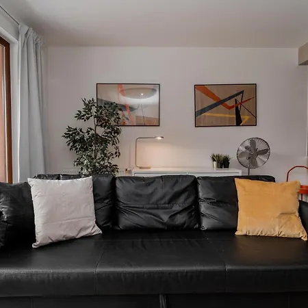 Totu Waterlane Island - Free Parking, Pool, Sauna, Gym *