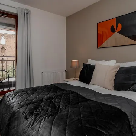 Totu Waterlane Island Apartment