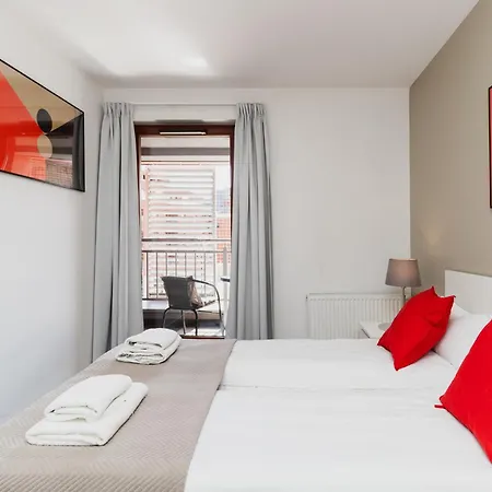 Totu Waterlane Island - Free Parking, Pool, Sauna, Gym