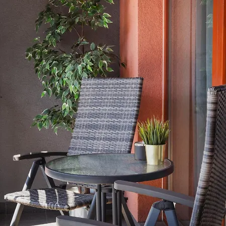 Totu Waterlane Island - Free Parking, Pool, Sauna, Gym *