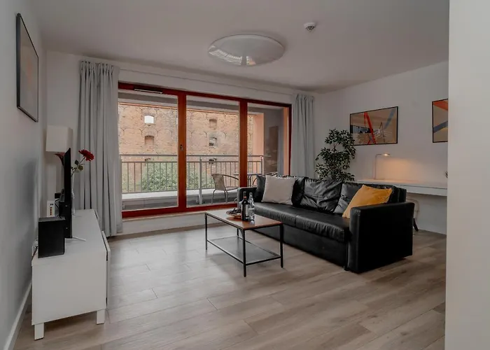 Totu Waterlane Island