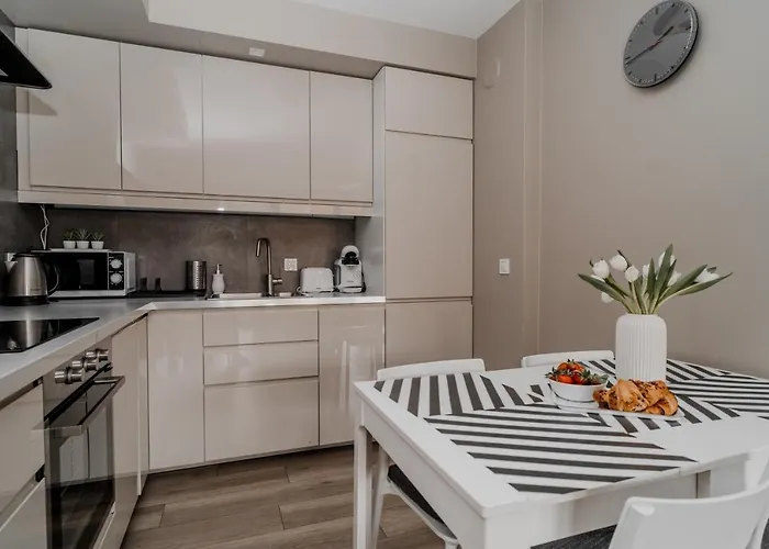 Totu Waterlane Island Apartment *